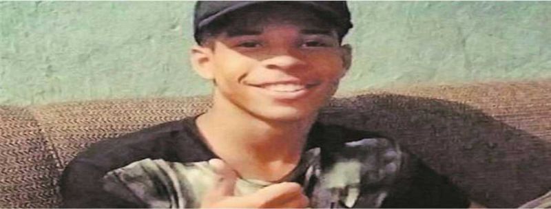 Ryan do Nascimento, de 16 anos: policial atirou só porque se aborreceu com o barulho de brincadeira de pique-esconde   