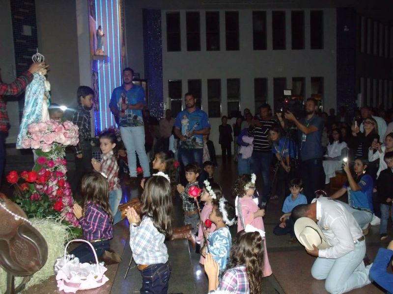 Missas, Quermesses e procissão, durante 9 dias animaram e movimentaram a Festa em louvor a Nossa Senhora da Cabeça.