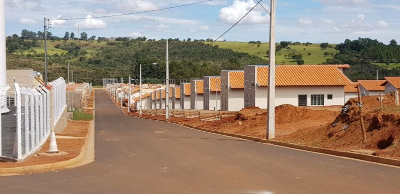 144 famílias receberão as chaves de suas casas no Bairro Zezinho Coelho.