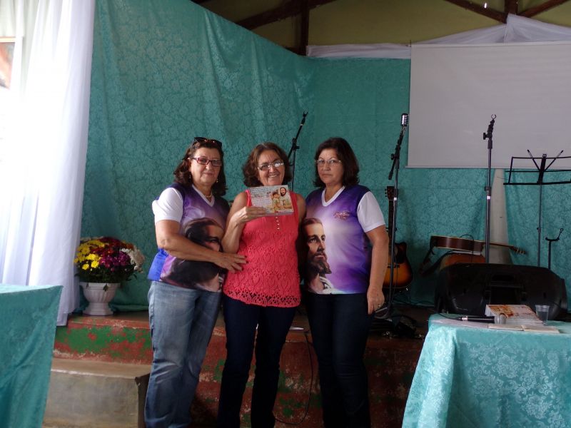 Sra. Geni, representante da família de Maria Ferreira Gomes