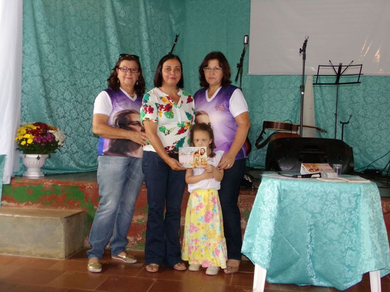 Sra. Simone, representante da família de Nelson Honorato. 