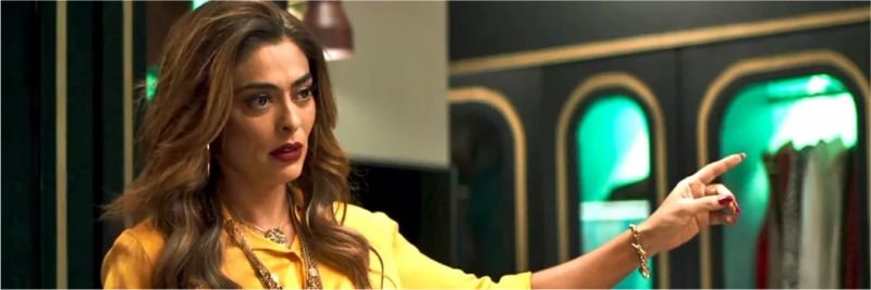 Maria da Paz (Juliana Paes) tira satisfação com Jô (Agatha Moreira) após denúncia de Rock (Caio Castro), na novela 'A Dona do Pedaço' — Foto: Globo