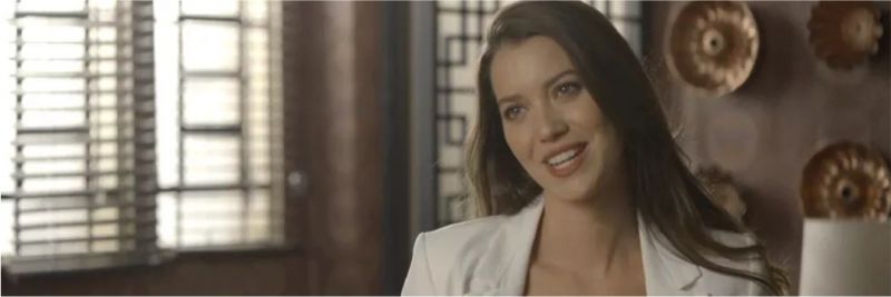 Em 'A Dona do Pedaço', Fabiana (Nathalia Dill) faz exigências a Britney (Glamour Garcia) — Foto: TV Globo