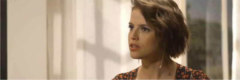 Jô (Agatha Moreira) fica furiosa com virada de jogo de Lucas (Kainan Ferraz), em 'A Dona do Pedaço — Foto: Globo