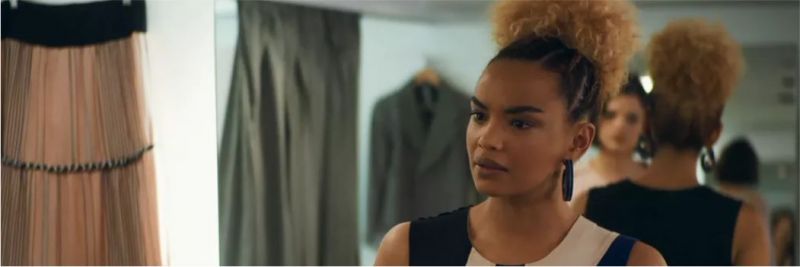 Sílvia (Lucy Ramos) fica chocada com a atitude de Josiane (Agatha Moreira), em 'A Dona do Pedaço' — Foto: TV Globo