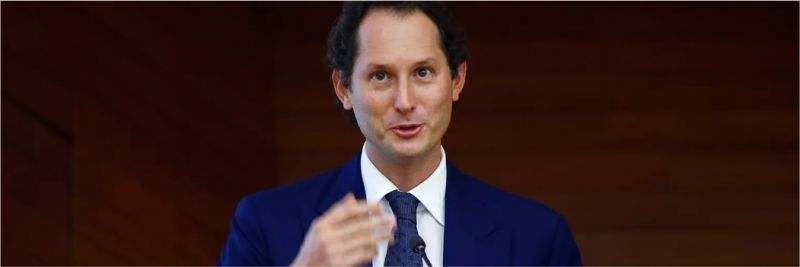 Presidente da FCA, John Elkann, participu de evento em Milão nesta segunda-feira (27) — Foto: Alessandro Garofalo/Reuters