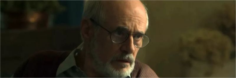 Sóstenes (Marcos Caruso) fica confuso com explicação de Murilo (Eduardo Moscovis) para sumiço, na novela 'O Sétimo Guardião' — Foto: TV Globo