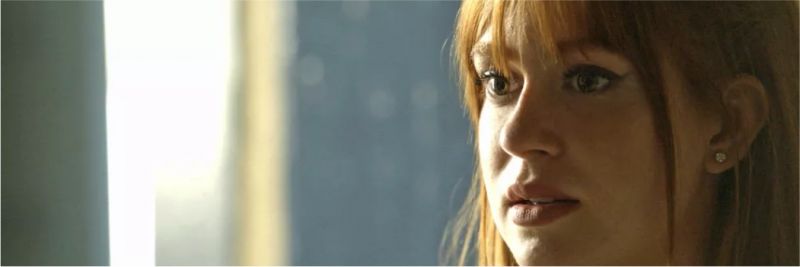 Em 'O Sétimo Guardião', Luz (Marina Ruy Barbosa) fica em choque e desmaia com a visão de León