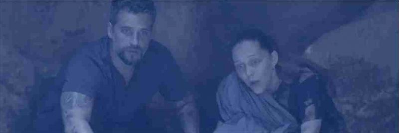 Em uma última tentativa para fazer León volta a viver, Gabriel (Bruno Gagliasso) e Judith (Isabela garcia) mergulham o corpo do gato nas águas místicas em 'O Sétimo Guardião' 