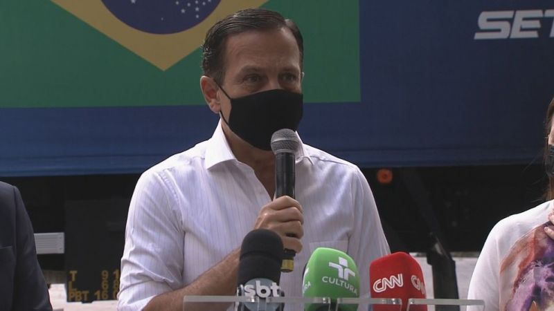 João Doria (PSDB) durante coletiva de imprensa na sede do Butantan nesta segunda (29) — Foto: Reprodução/TV Globo