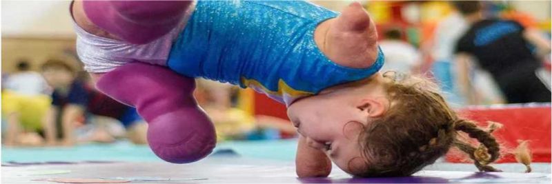 Aos 5 anos, superando seus limites (Foto: SWNS)