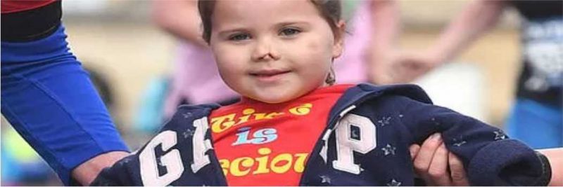 Harmonie com suas próteses (Foto: SWNS)