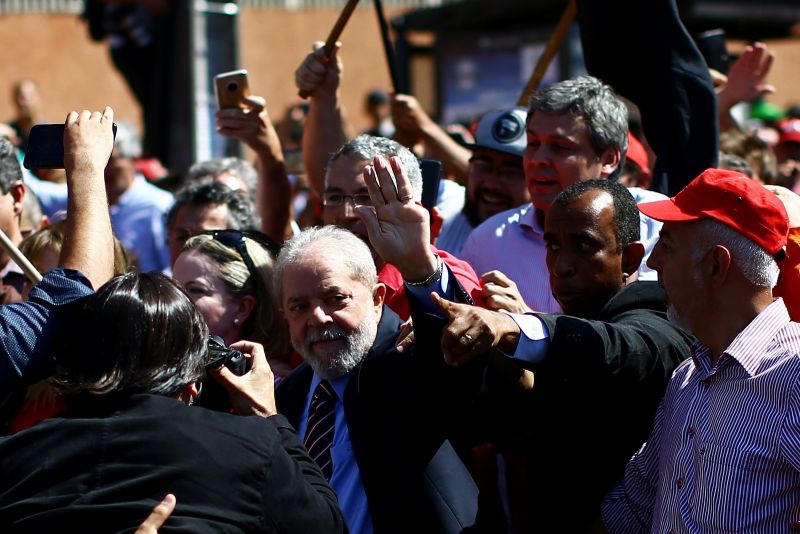 Lula começa a ser interrogado por Sérgio Moro em processo da Lava Jato no Paraná