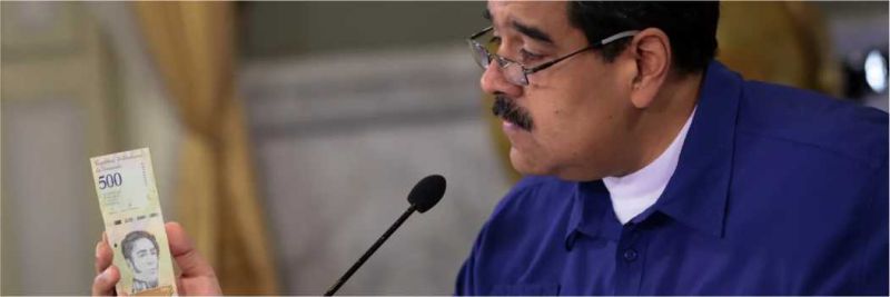 Nicolás Maduro mostra nota de bolívar soberano, moeda que passou a valer na Venezuela em 2018