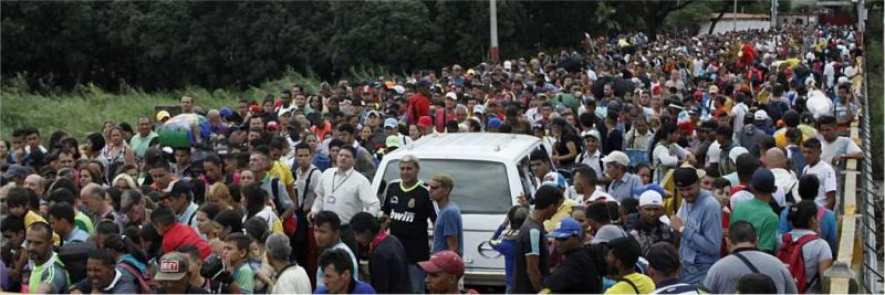 Ponte que liga San Antonio del Táchira, na Venezuela, a Villa Del Rosario, do lado colombiano, se tornou símbolo do êxodo de venezuelanos 