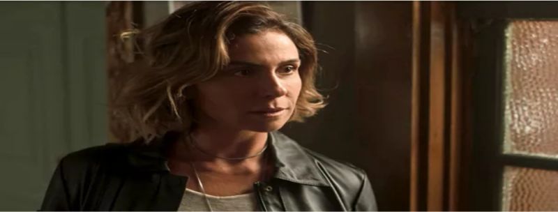 Luzia fica cara a cara com Karola após a sua liberdade