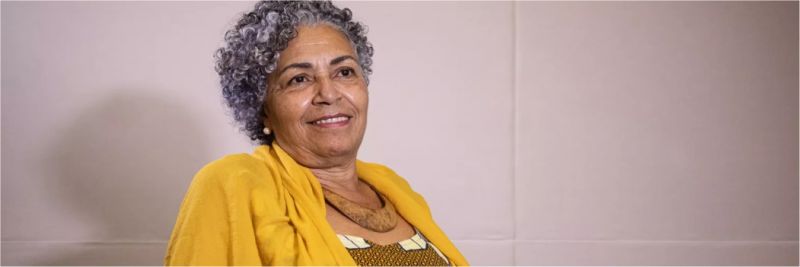 A sergipana Dida Dias, de 63 anos, já tinha 30 anos quando passou a se autodeclarar como uma mulher negra — Foto: Fabio Tito/G1