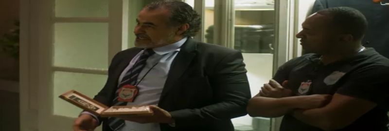 Delegado Viana encontra diamantes no cofre