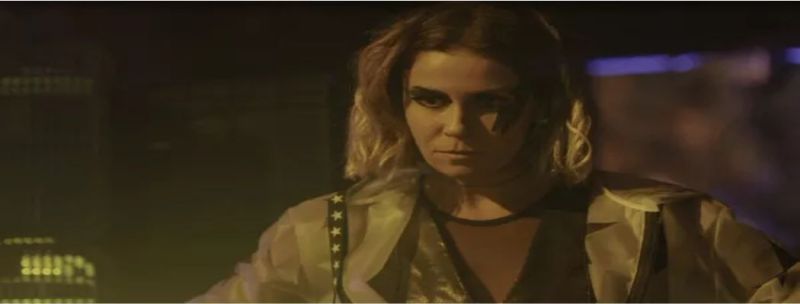 Ariella fica furiosa com Manu