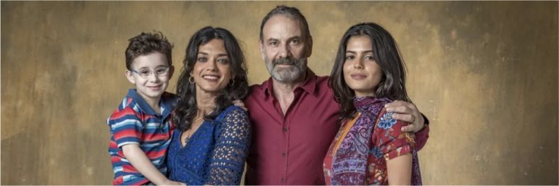 Família Faiek antes da guerra: Kháled, Missade, Elias e Laila — Foto: Paulo Belote/TV Globo