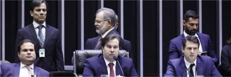 O presidente da Câmara dos Deputados, Rodrigo Maia (DEM-RJ), durante a sessão desta quinta-feira (23) — Foto: Luis Macedo/Câmara dos Deputados