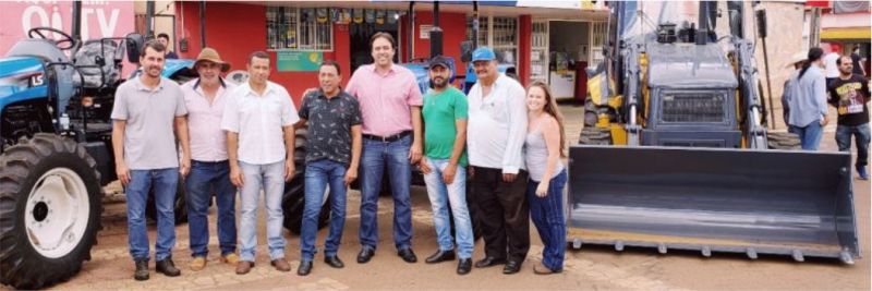 Prefeitura entrega novos veículos e reforça a frota do Município.