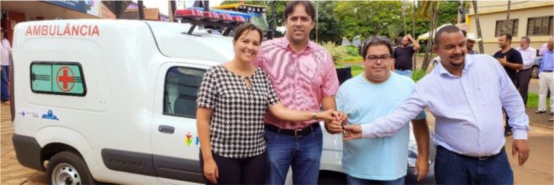 Prefeitura entrega novos veículos e reforça a frota do Município.