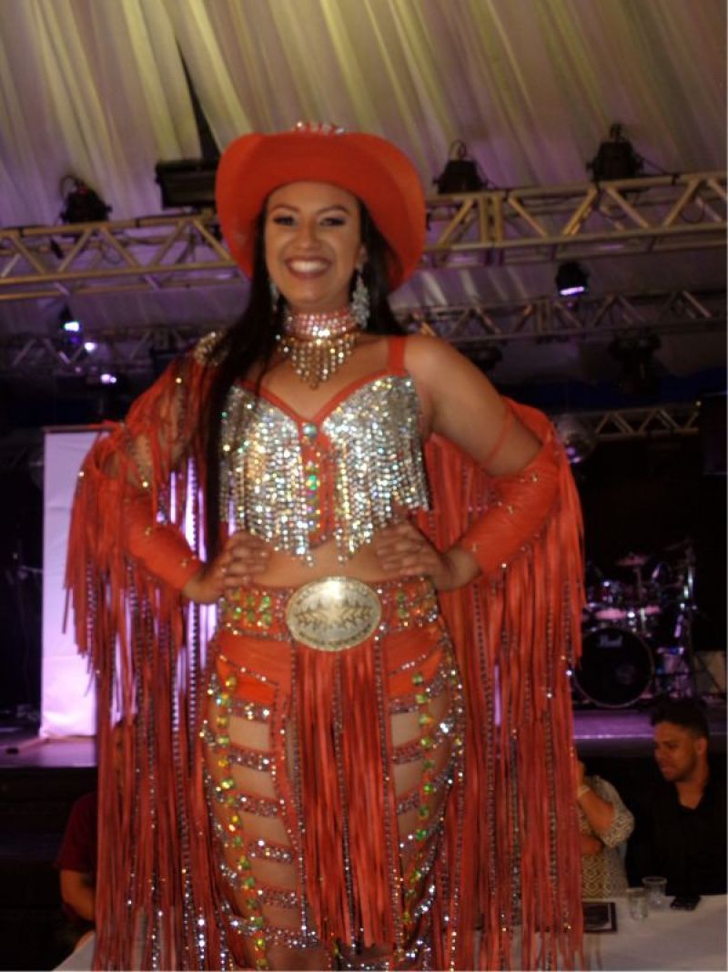 A jovem Lorrayne é a Rainha da 26ª EXPOPER