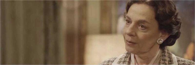 Dona Agustina (Rosi Campos) finge estar grávida na novela 'O Tempo Não Para' 