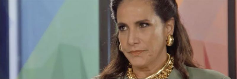 Mercedes (Totia Meireles) faz proposta para Jerõnimo (Jesuíta Barbosa), em 'Verão 90' — Foto: Globo