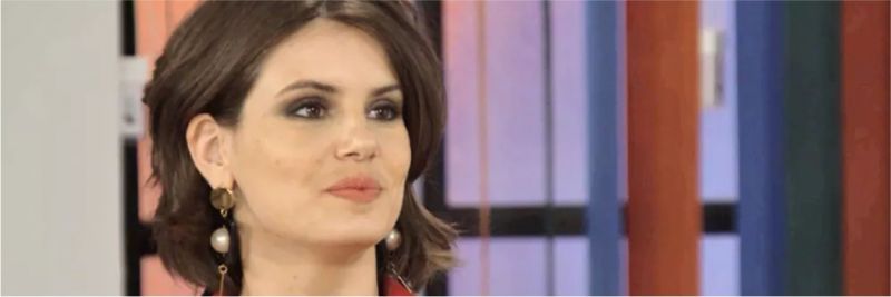 Vanessa (Camila Queiroz) diz não a Jerônimo (Jesuíta Barbosa) e deixa ele na mão em 'Verão 90' — Foto: Globo