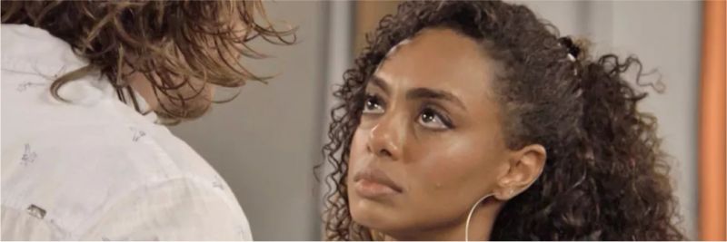 Dandara (Dandara Mariana) termina o casamento com Quinzinho (Caio Paduan), em 'Verão 90' — Foto: Globo