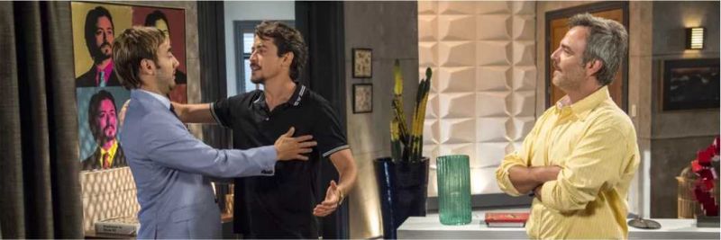 Galdino (Gabriel Godoy) se passa por empresário italiano, que vai conquistar Mercedes (Totia Meireles). Tudo não passa de um plano de Jerônimo (Jesuíta Barbosa) para acabar com a empersária — Foto: Estevam Avellar/Globo