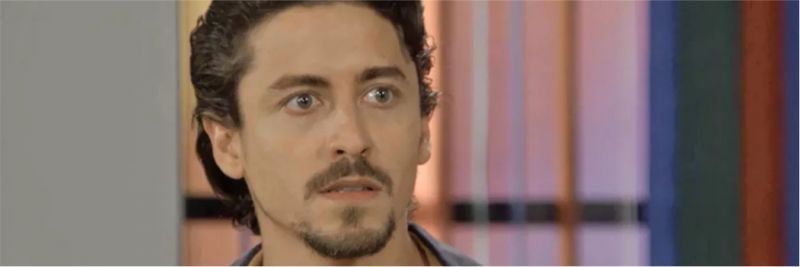 Em 'Verão 90', Jerônimo (Jesuíta Barbosa) fica arrasado com decisão — Foto: Globo
