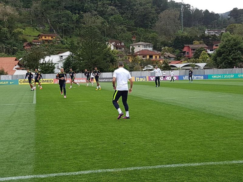 Definida, Seleção se despede da Granja com manhã de exames e treino tático